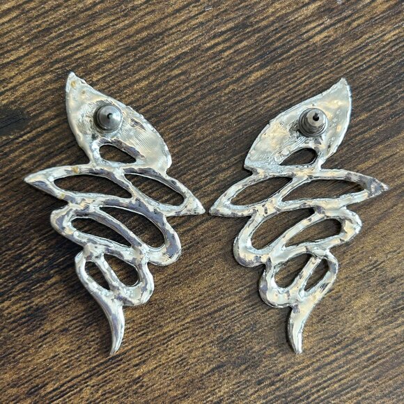 Vintage Abstract Silver Enamel Wing Dangle Earrings Modernist Wavy 80s Unique - Picture 5 of 6